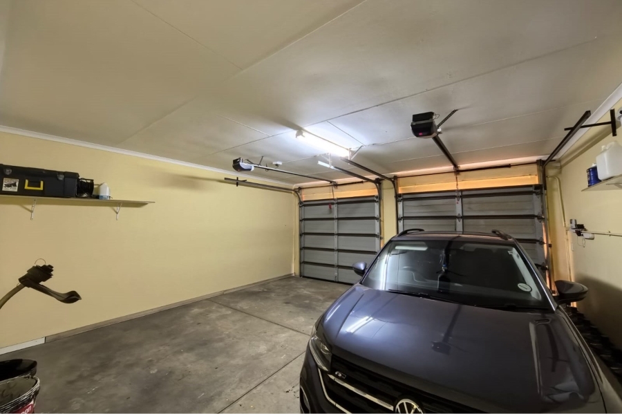 4 Bedroom Property for Sale in Hillcrest Northern Cape